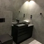 5 Star - Luxury & Comfort Apartment *