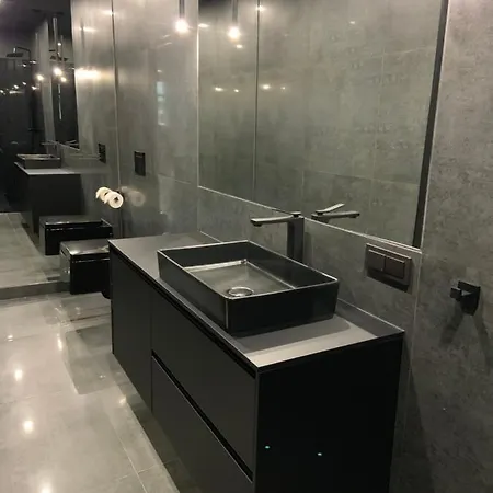 5 Star - Luxury & Comfort *