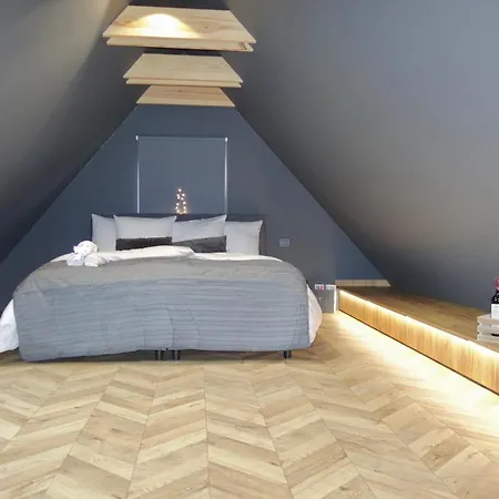 5 Star - Luxury & Comfort