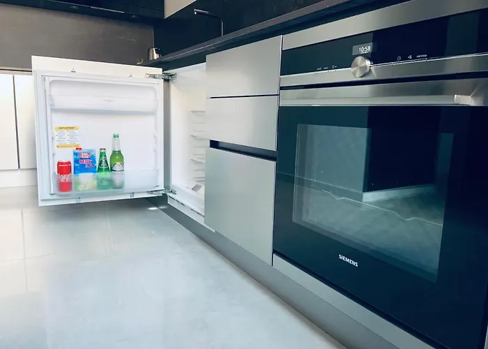 5 Star - Luxury & Comfort Apartment