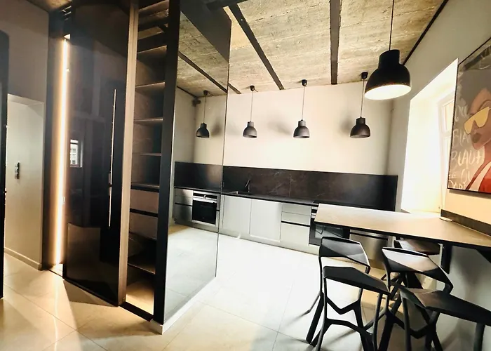 5 Star - Luxury & Comfort Apartment